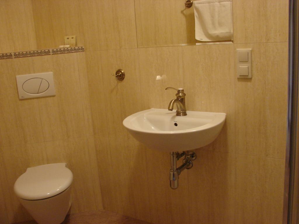 فندق Zbąszynekفي  Gosc W Dom المظهر الخارجي الصورة